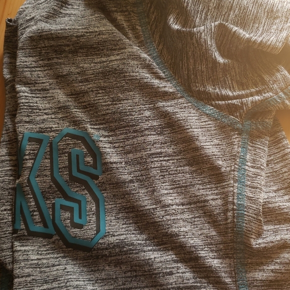 NWOT SJ Sharks NHL Hockey Grey Shirt Top - Picture 9 of 9